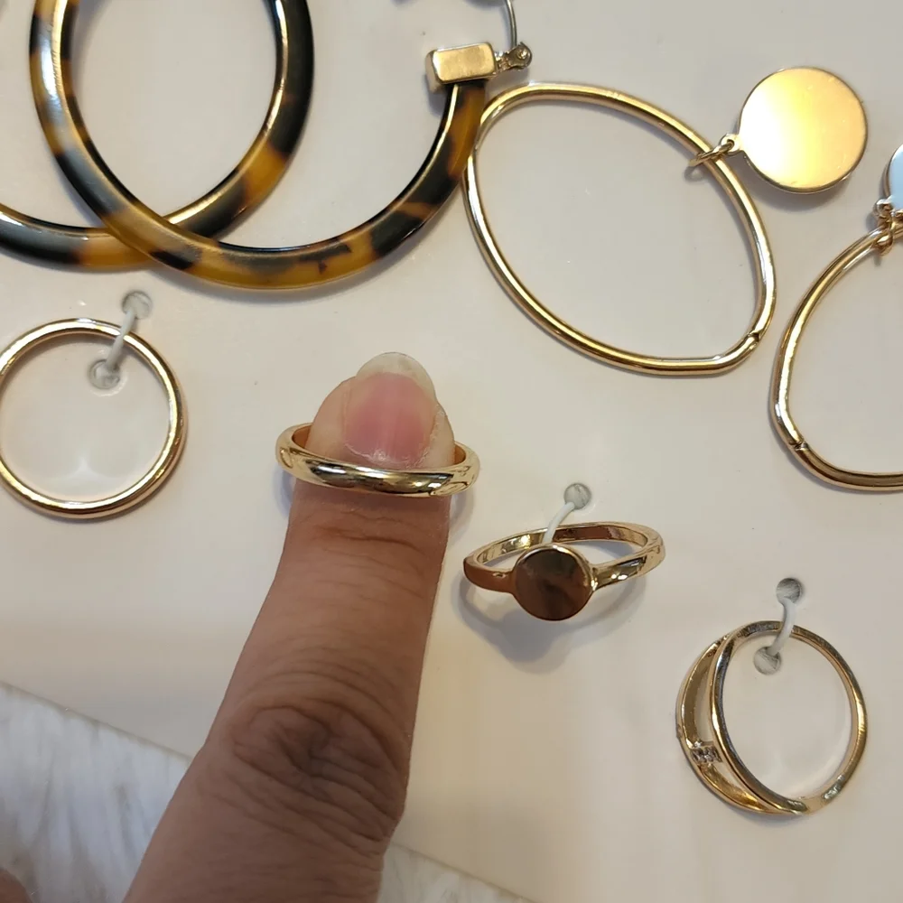 Earings and Rings - Picture 3 of 5